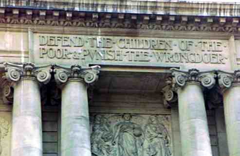 Inscribed at the Entrance of Londons Old Bailey